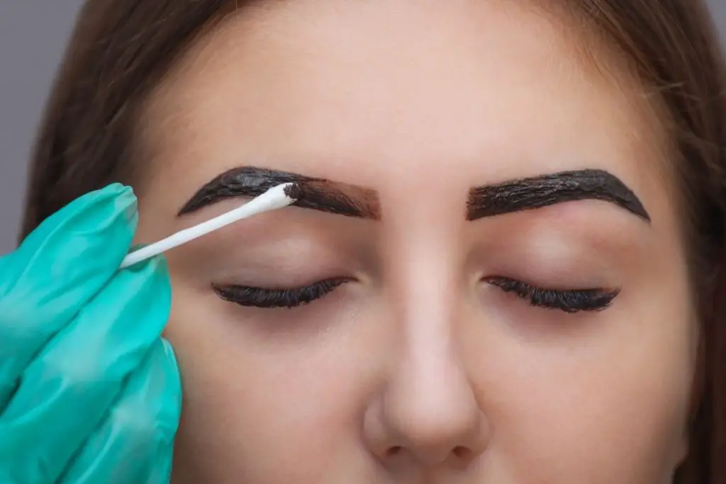 Are henna eyebrows safe during pregnancy?